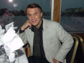 Adamo 11.JPG